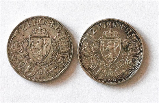 Norge 2 kroner 1915 og 1917 kv. 1/1+