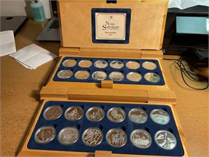 Norges sølvskatt 24  medaljer i proof