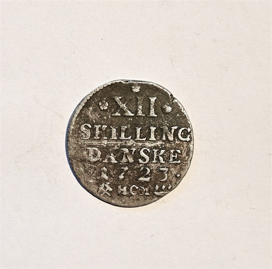 Norge 12 skilling 1723 kv. 1/1+