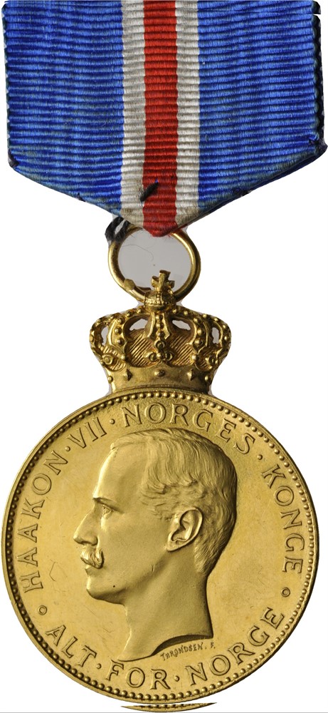 Sydpolmedaljen i gull tildelt Karenius Olsen i 1912