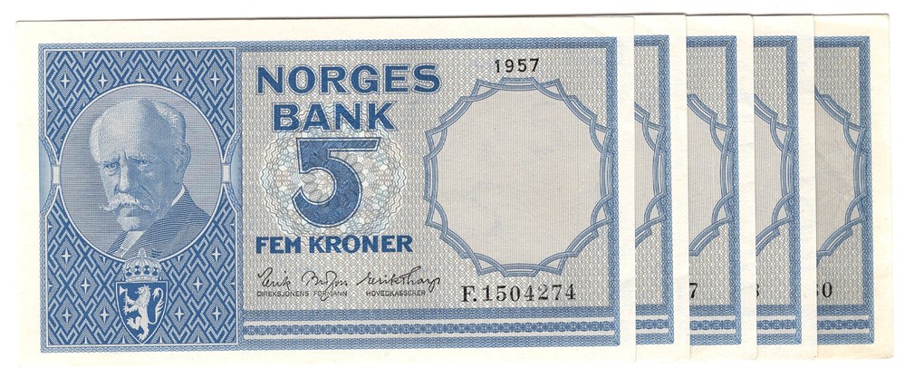 5 kroner 1957 F.1504274-80 i seier. 7 stk. Usirkulert med noen anm. Ca. Kv.0/01